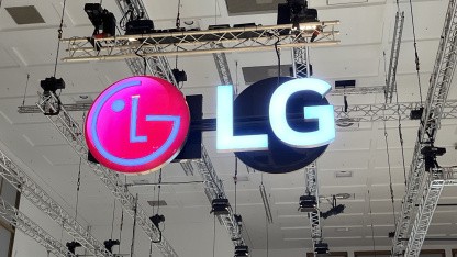 LG listet McAfee in seiner Monitor-App jetzt als optional. (Bild: Mike Faust / Golem) (Mike Faust / Golem)