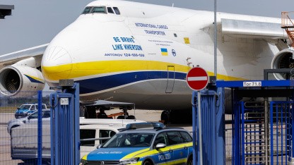 Die ukrainische Antonov sollte offenbar Munition transportieren. (Bild: Jens Schl&uuml;ter/Getty Images) (Jens Schl&uuml;ter/Getty Images)